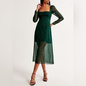 NWT Abercrombie & Fitch Emerson Chiffon Long-Sleeve Midi Dress in Green, Size XS